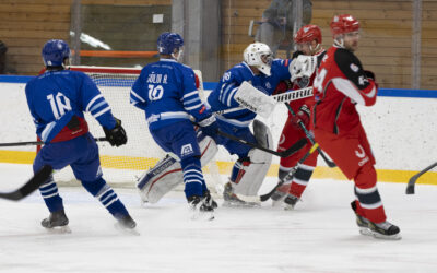 Ævar með stórleik í marki SR